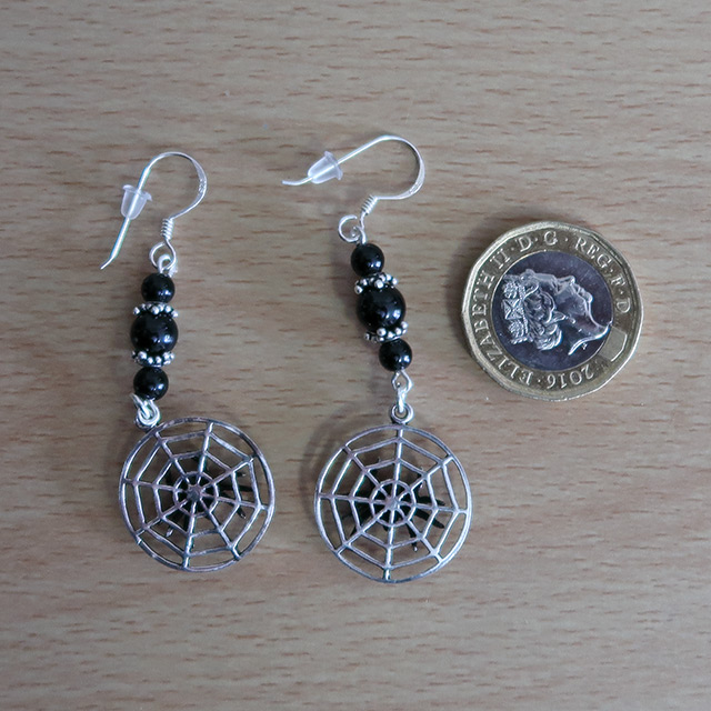 Spider web earrings (reverse and scale view)